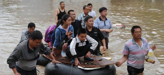 Dramatic rainfall hits south of China: 2 dead and 2 missing