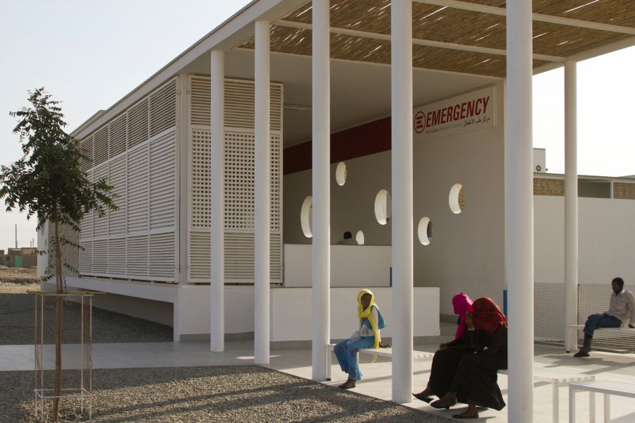 A new DB for clinical records, the innovative example of the Salam Centre for Cardiac Surgery