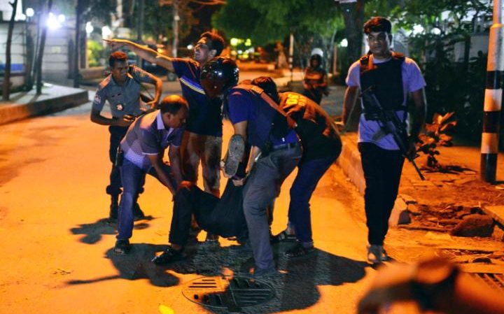 Bloody night in Dhaka – ISIL men burst into a restaurant killing who did not know Koran verses