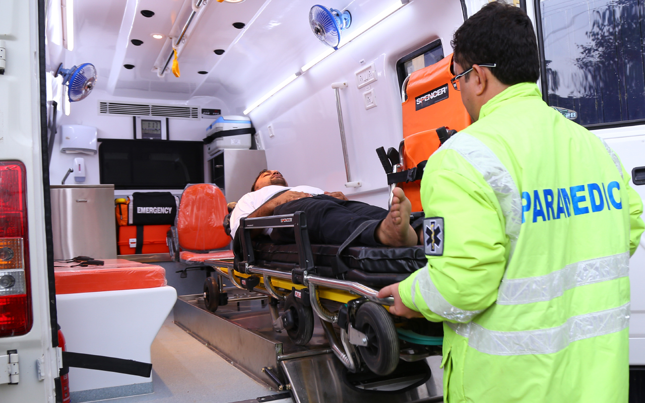 It is a space thing! Some suggestions to better manage the patient compartment
