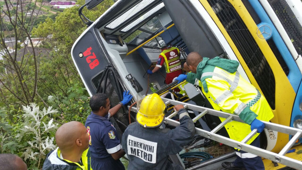 RSA – Update from the Bus crash on the M1 (GALLERY)