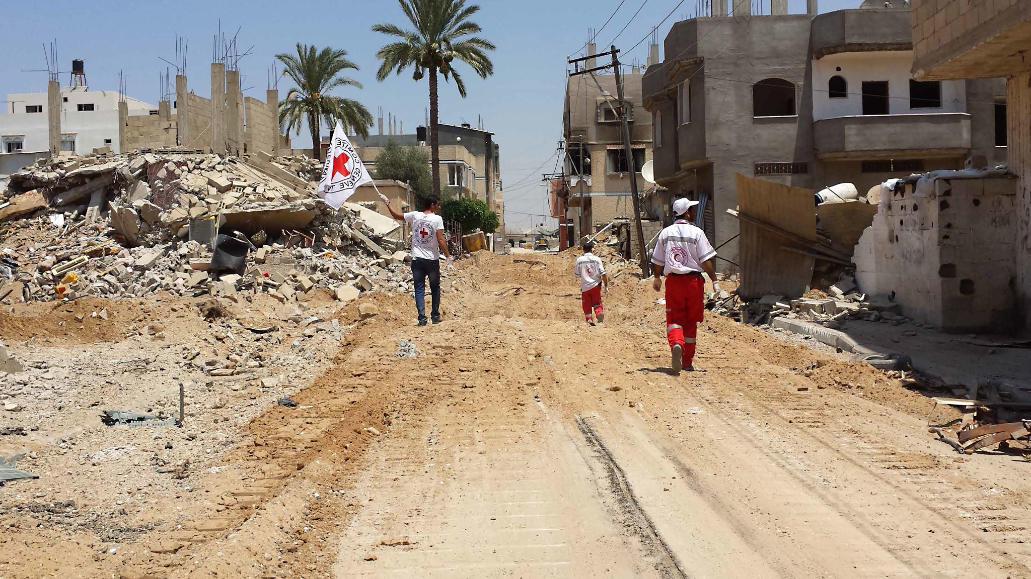 6 winners at the 2nd Young Humanitarian Writers Competition