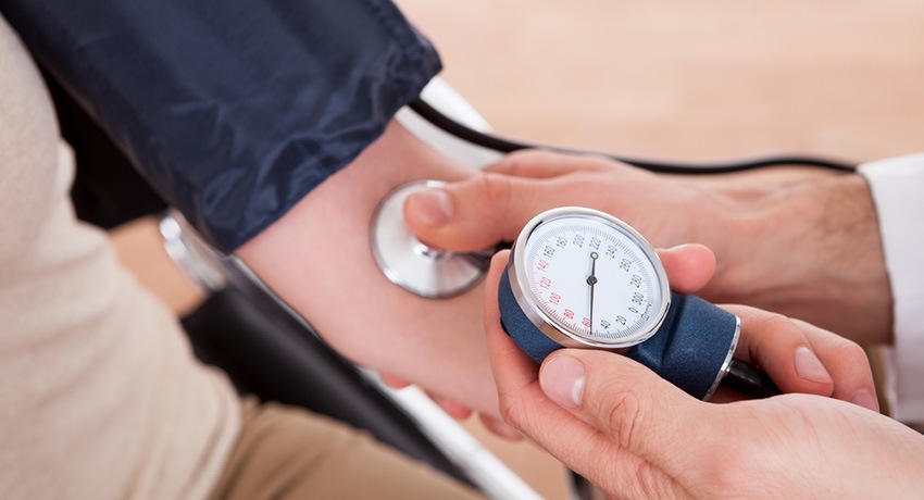 Standardi hitne pomoći za hipertenziju ,je li hipertenzija moguća