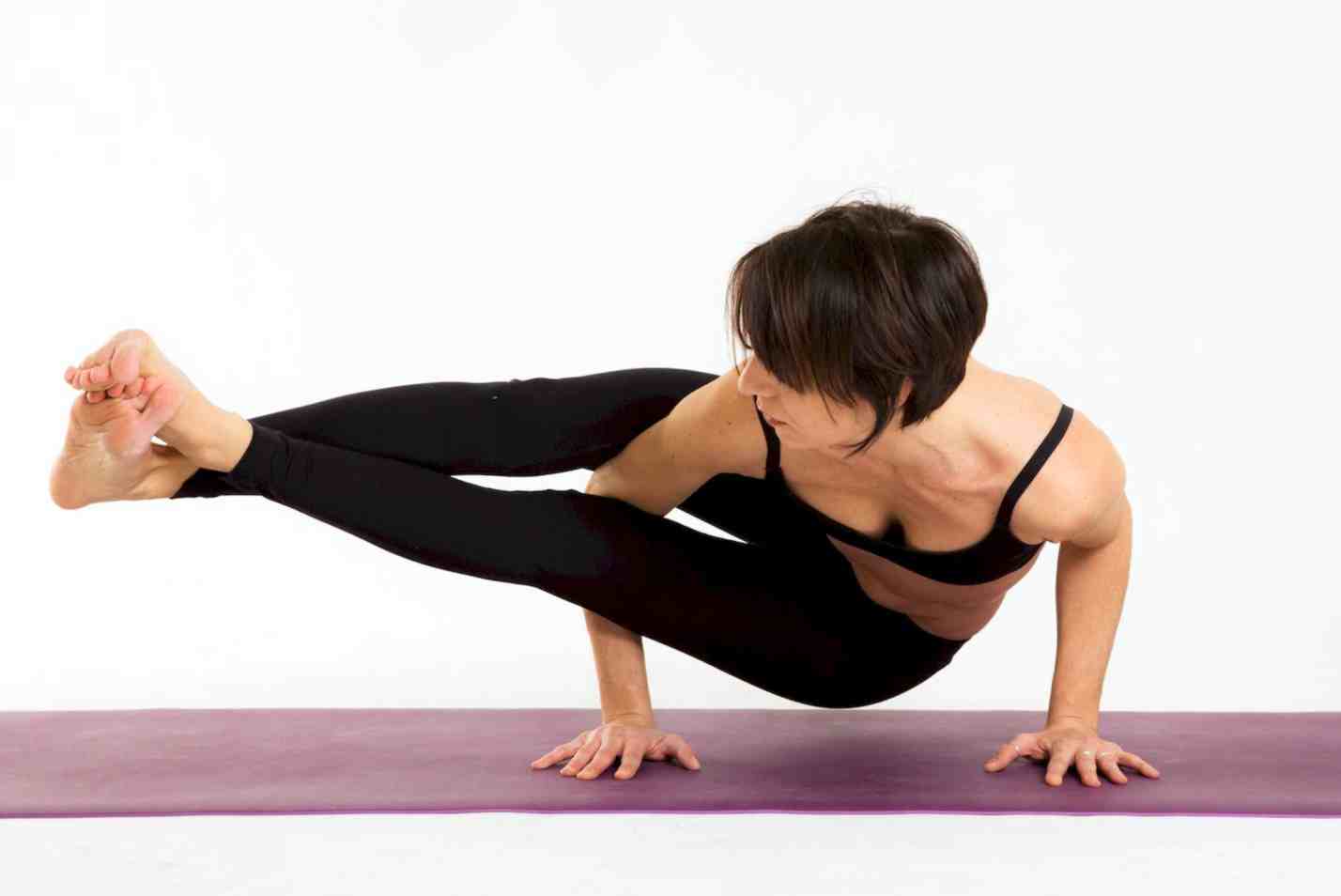 Lo Yoga fa bene al corpo e alla mente | Emergency Live