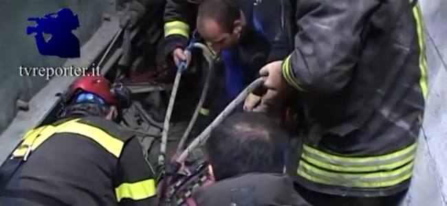 Speciale salvataggio: il recupero di un operaio sommerso nel cemento | Emergency Live