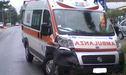 Marche, l'Azienda Sanitaria è senza ambulanze marcianti | Emergency Live