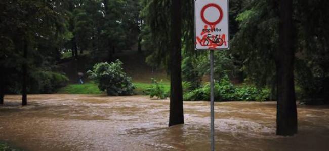 Milano, allerta allagamenti per il Lambro e il Seveso | Emergency Live