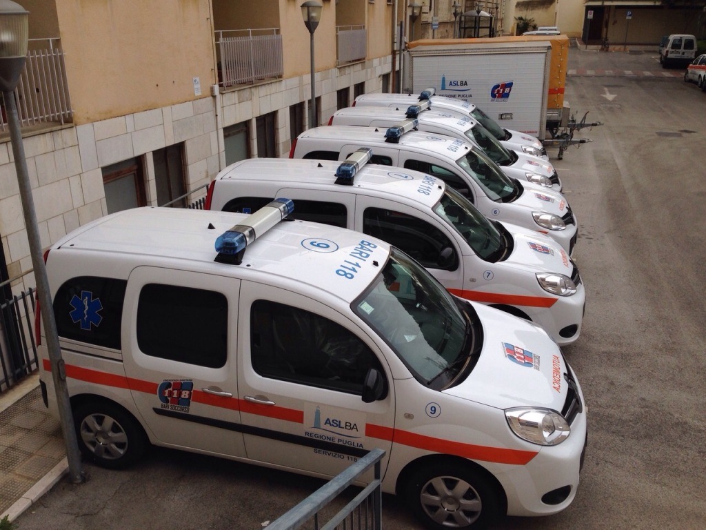 Bari, ancora polemiche sul soccorso. Stavolta ci rimettono le automediche | Emergency Live