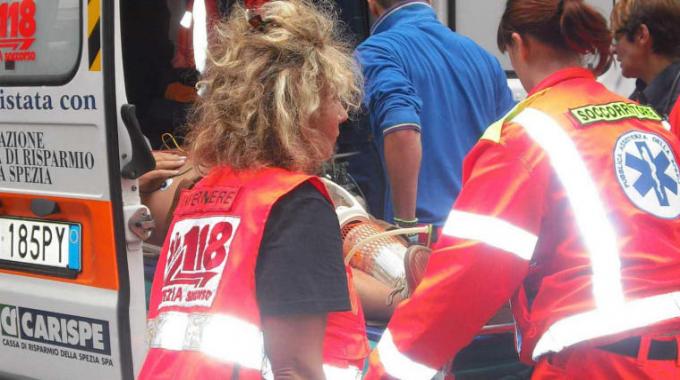 Esercizio abusivo della professione infermieristica, volontari salvi: "Ma adesso basta scuse" | Emergency Live