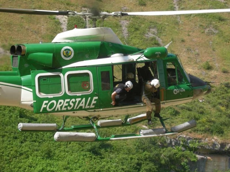 Vigili del Fuoco e Corpo Forestale, unione più vicina | Emergency Live