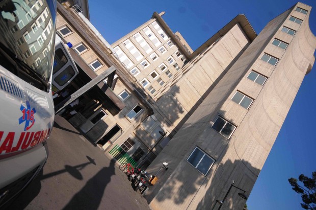 Palermo, PS dell'ospedale distrutto per la morte di un uomo | Emergency Live