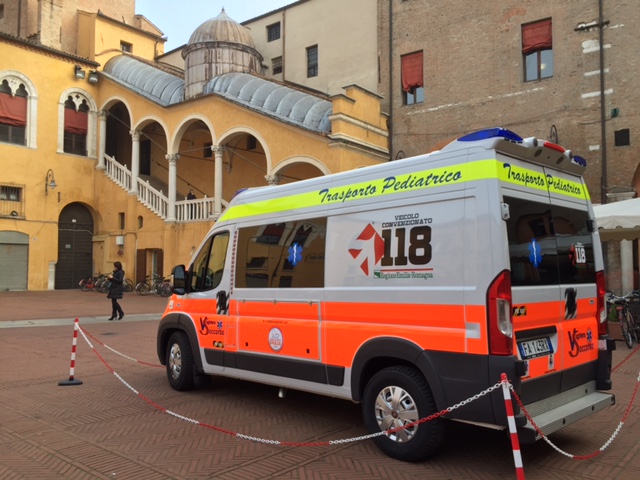 Ferrara, volontariato unito per una nuova ambulanza pediatrica | Emergency Live 2