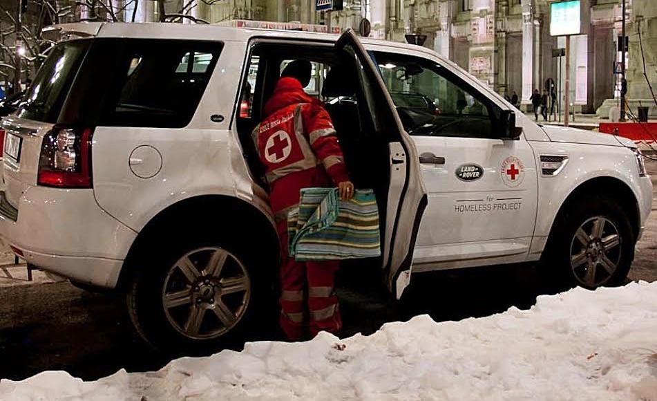 Homeless project: il 30 gennaio il pasto della solidarietà di Croce Rossa e Land Rover | Emergency Live