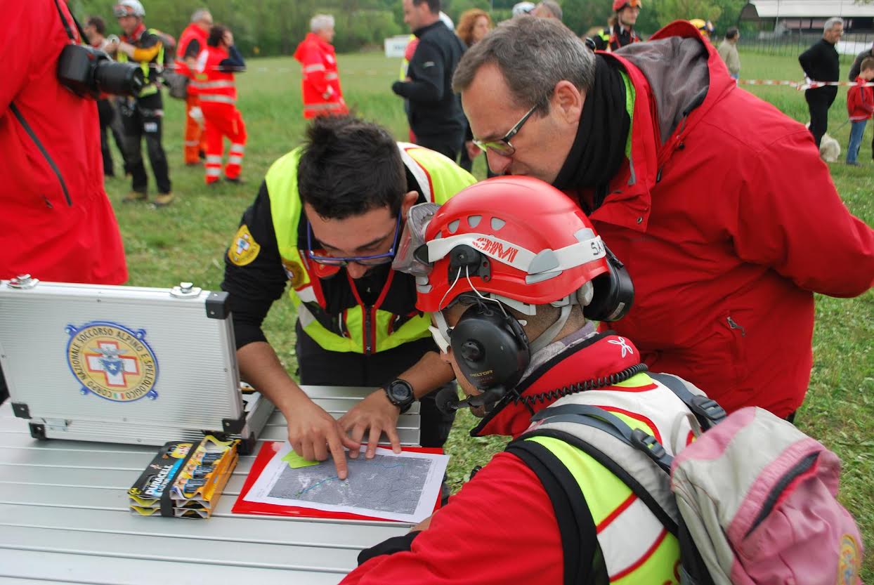 Esercitazione congiunta CNSAS - Aeronautica Militare | Emergency Live