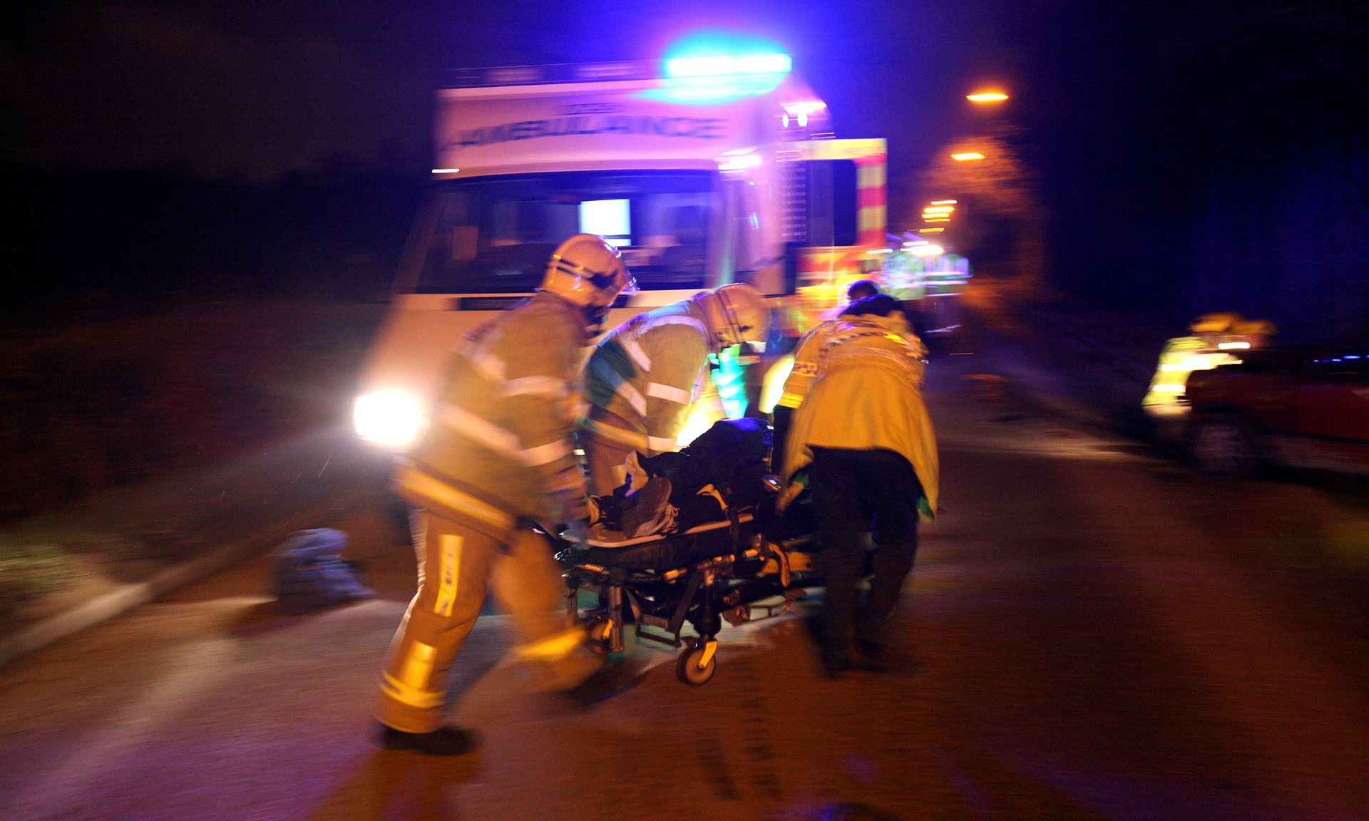 Inghilterra: "Chi lavora in ambulanza deve andare in pensione a 55 anni". Arriverà in Parlamento la petizione dei paramedici? | Emergency Live
