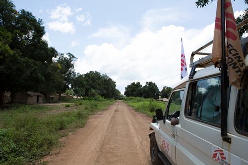 Ucciso perché guidava un'ambulanza. La storia di un volontario MSF nella RCA | Emergency Live