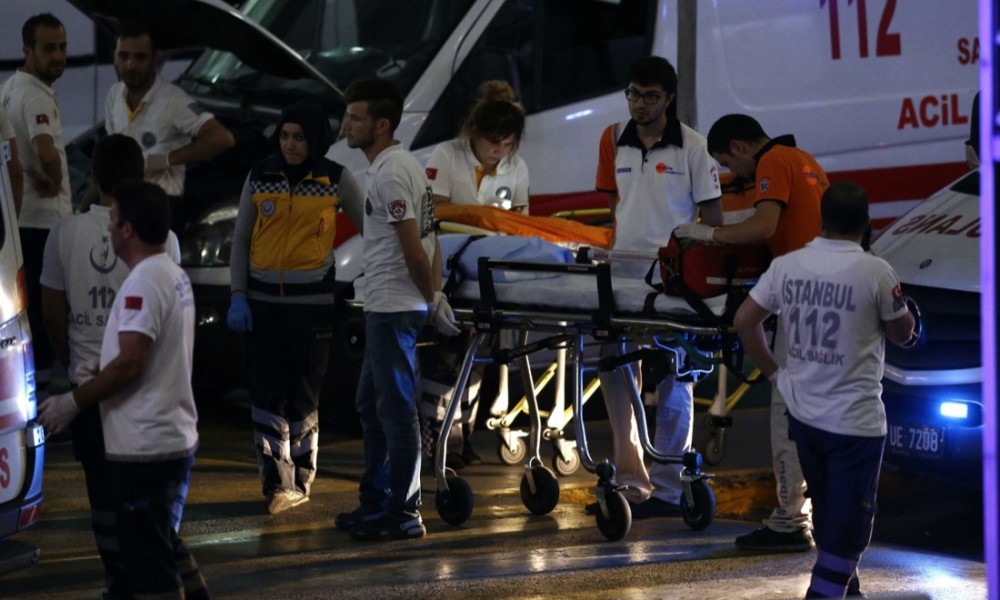 Attacco terroristico a Istanbul | Emergency Live 3