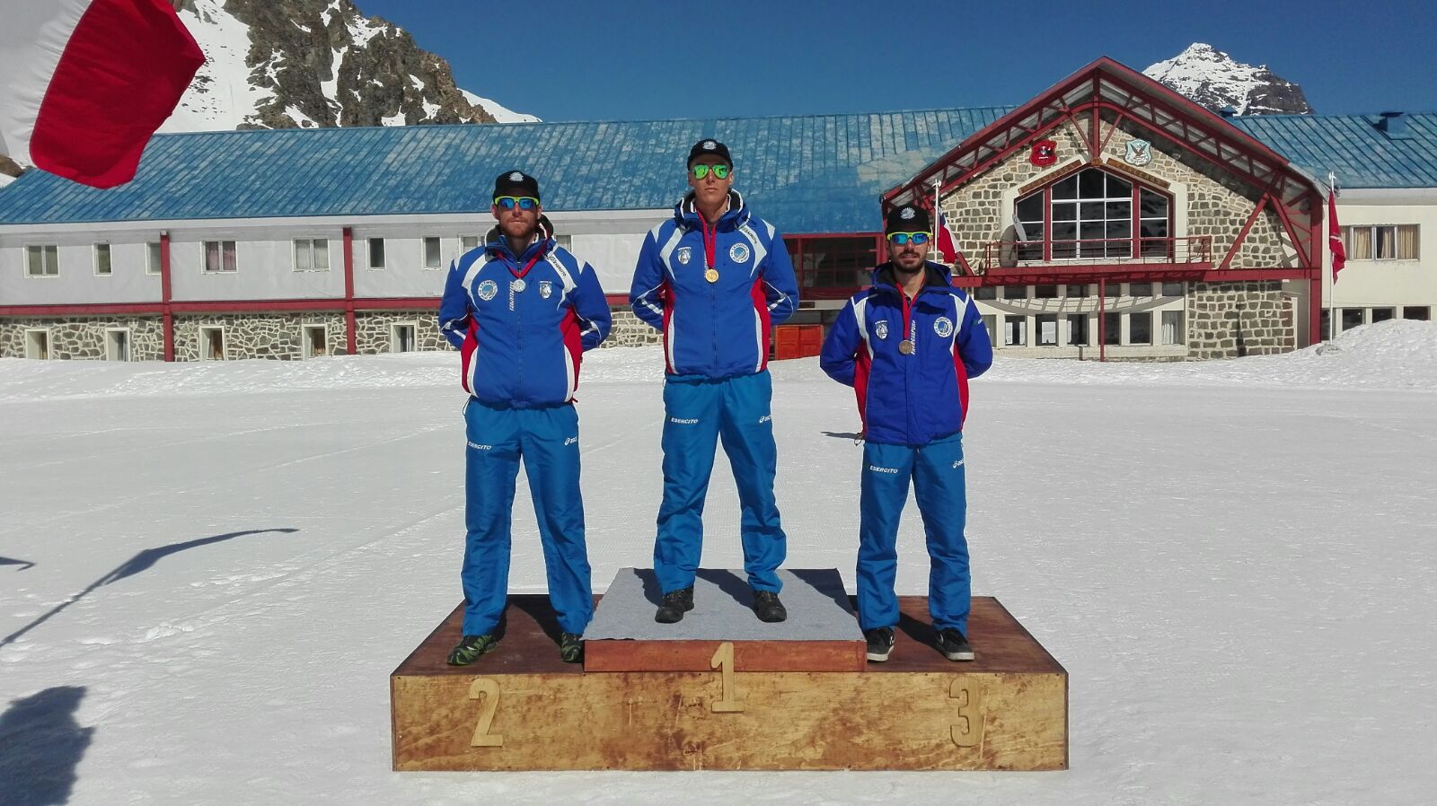 Non solo Olimpiadi: In Cile gli Alpini dominano i campionati militari di sci | Emergency Live