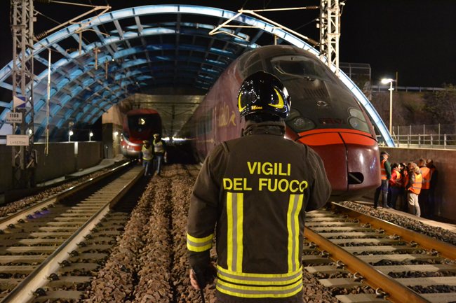 Cosa succede durante una maxi emergenza nelle gallerie dell'Alta Velocità? | Emergency Live 1