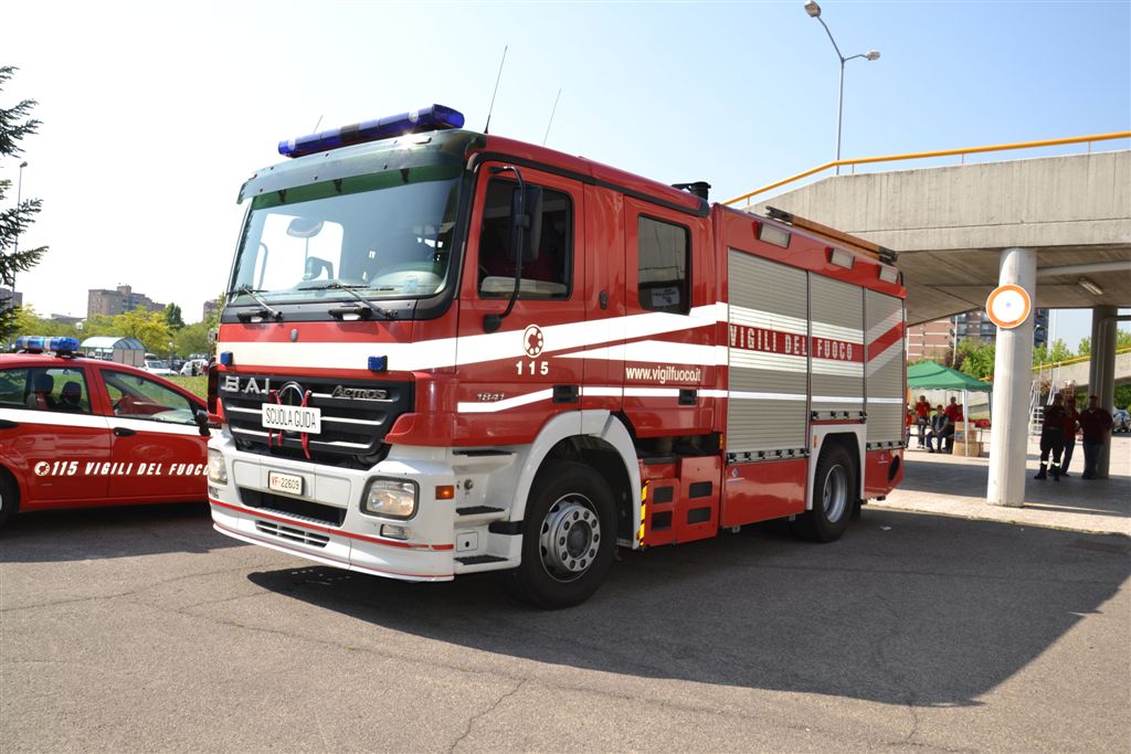 Mafia, i camion sequestrati durante "Aemilia" saranno donati ai Vigili del Fuoco per il terremoto | Emergency Live