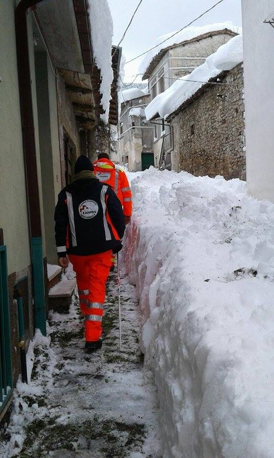 Emergenza neve in Centro Italia: il cuore straordinario dell'Italia che sa aiutare gli altri | Emergency Live 15