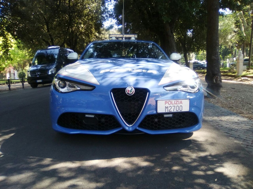 giulia_alfa_polizia