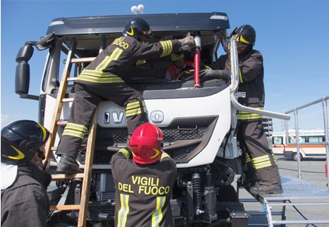 IVECO e il Comando Provinciale dei Vigili del Fuoco di Torino insieme per la sicurezza e la salute | Emergency Live 1