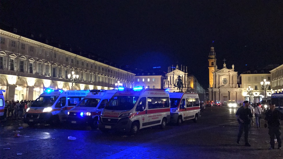 La notte del panico di Torino: cosa è successo e come hanno reagito i servizi di emergenza? | Emergency Live 1