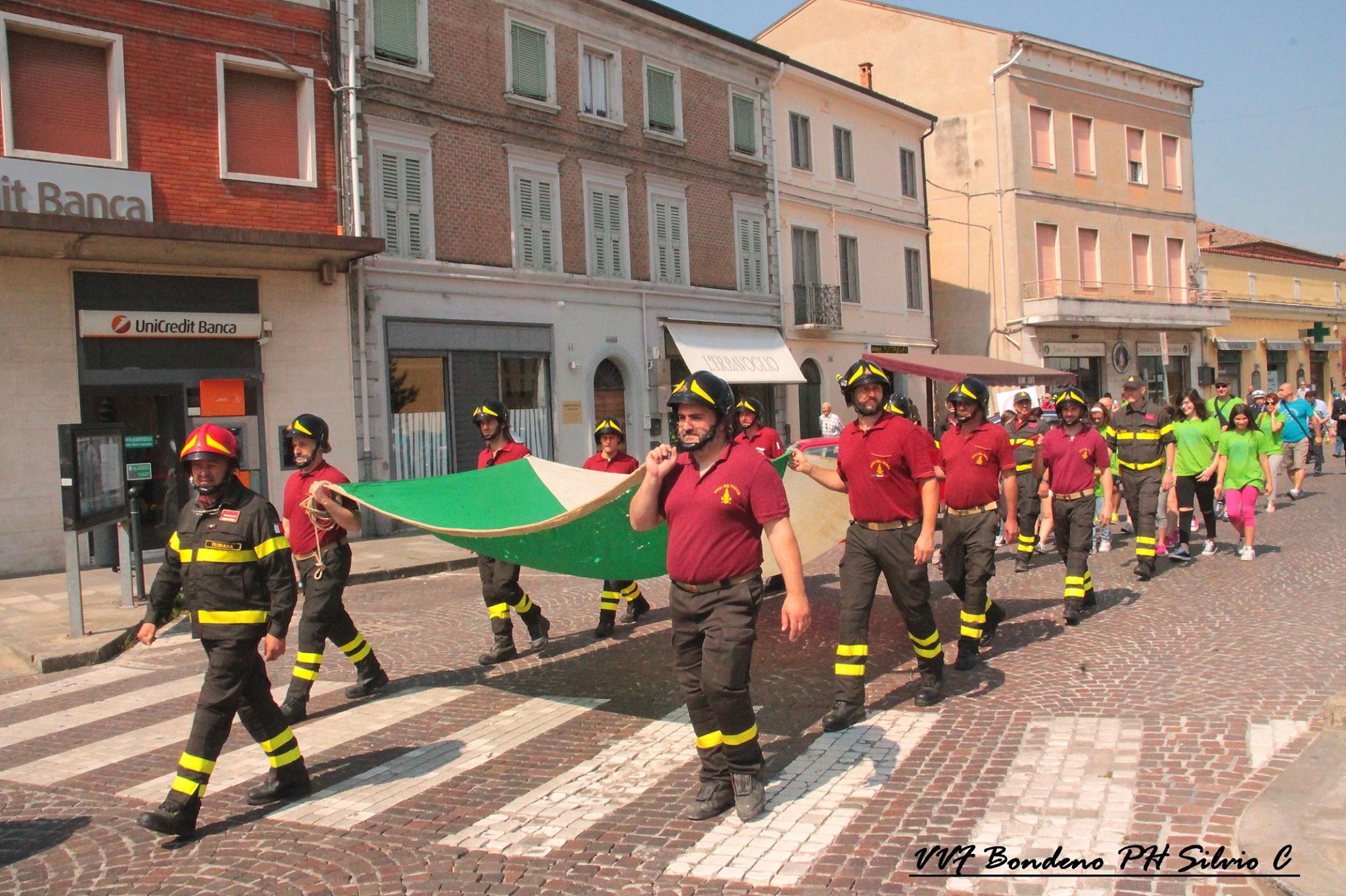 Fiammeblu a Bondeno per i 14 anni dei Vigili del Fuoco Volontari | Emergency Live 9