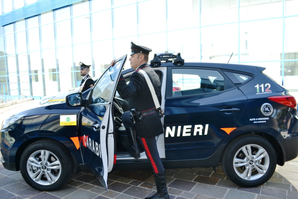 I Carabinieri saranno la prima Forza dell'Ordine a viaggiare con un'auto a idrogeno | Emergency Live 1