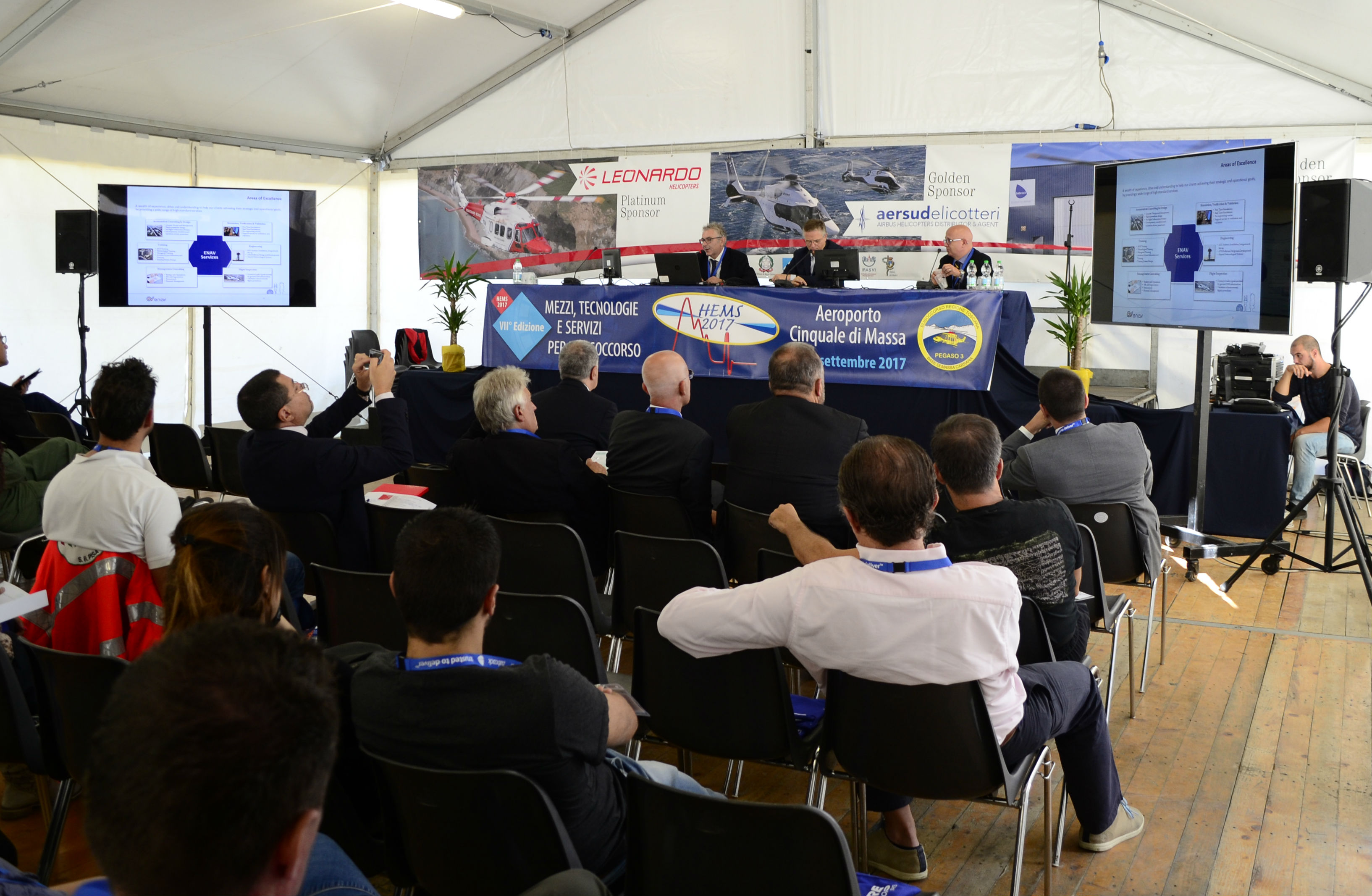 HEMS 2017, in diretta dall'aeroporto del Cinquale (MS) foto e programma | Emergency Live 1