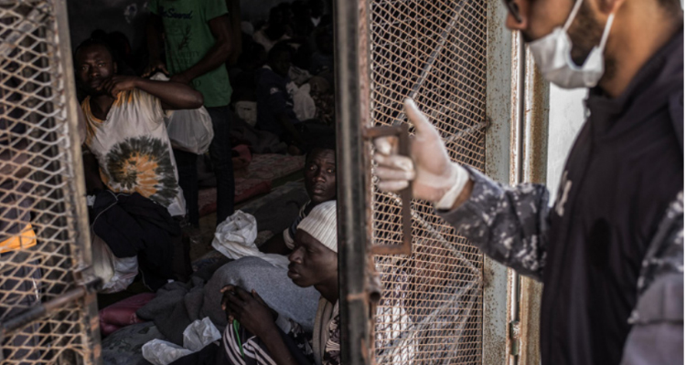 Secondo MSF l'Europa sta fermando gli immigrati al prezzo di torture, stupri ed estorsioni: "Chi è davvero complice dei trafficanti?" | Emergency Live
