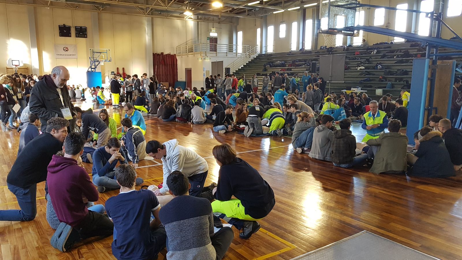 ASSO: Come è andata la prima lezione BLS-D per 300 studenti fiorentini? | Emergency Live 2