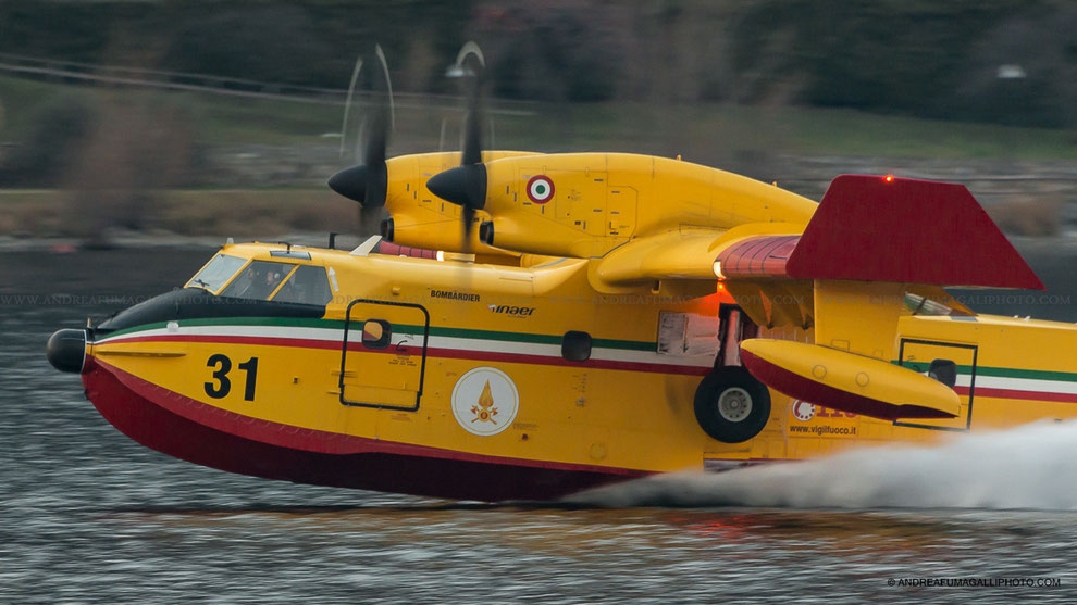 Canadair dei vigili del fuoco italiani contro gli incendi in Portogallo | Emergency Live