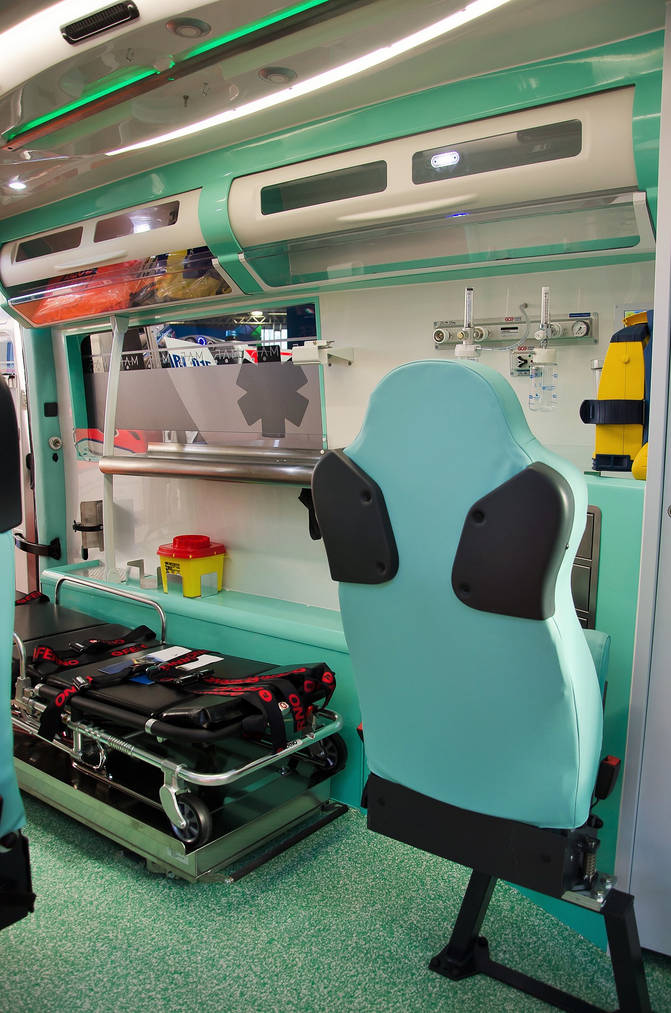 Ambulanze, com’è il nuovo Volkswagen Crafter visto in Italia? | Emergency Live 24