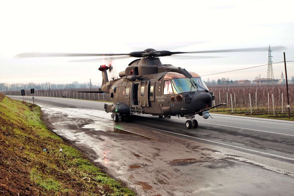 Foto e video degli interventi di salvataggio in Emilia Romagna realizzati da Aeronautica Militare e Vigili del Fuoco | Emergency Live 1
