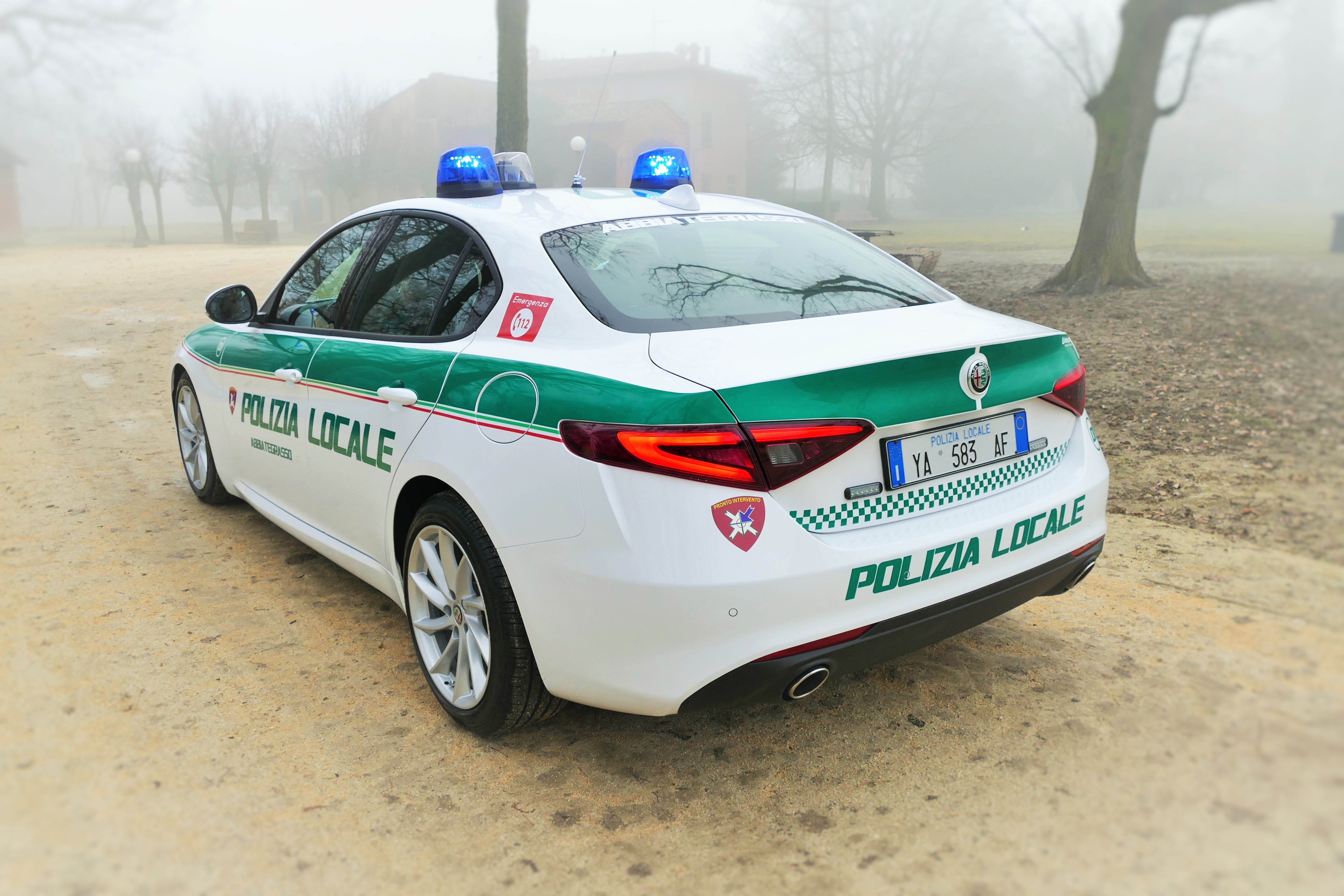 Polizia Locale reparto trasporto organi: Abbiategrasso crea il primo servizio in Italia su Alfa Romeo Giulia | Emergency Live 12