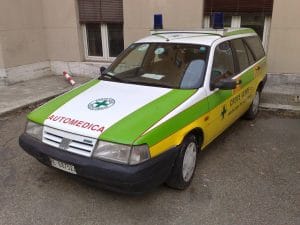tre quarti dell'automedica papa30 della pubblica di parma
