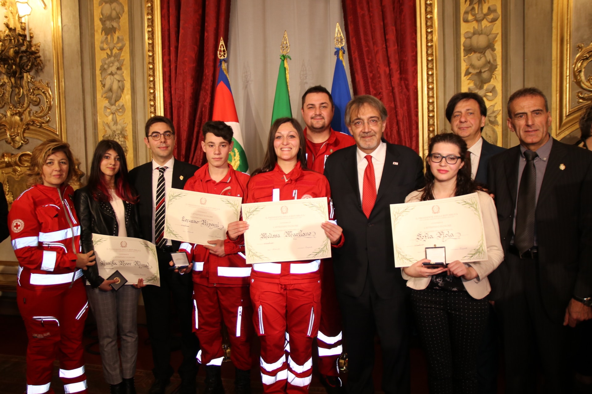 Cinque giovani volontari della Croce Rossa sono diventati Alfieri della Repubblica Italiana | Emergency Live