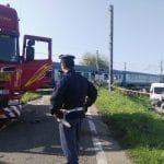 Tir contro treno: regionale deraglia - Scatta il piano di maxi-emergenza | Emergency Live 9