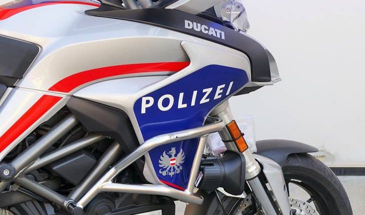 La Österreich Bundespolizei si tinge di azzurro grazie alle Ducati Multistrada di Bertazzoni Veicoli Speciali | Emergency Live 7