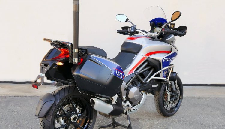 La Österreich Bundespolizei si tinge di azzurro grazie alle Ducati Multistrada di Bertazzoni Veicoli Speciali | Emergency Live 8