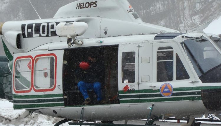 Buongiorno Sierra-Alpha 1! In volo con l'elisoccorso Valdostano | Emergency Live 8