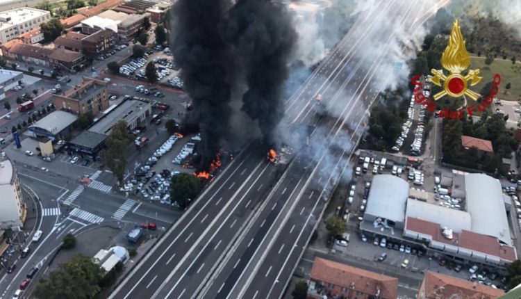 Esplosione autocisterna a Borgo Panigale - La Prefetura rettifica: una sola la vittima accertata. 67 il numero totale dei feriti. | Emergency Live 4