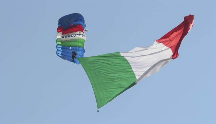 Viva l'Italia a Cinecittà World: scopri le Forze dell'Ordine in un ambiente unico! | Emergency Live 1