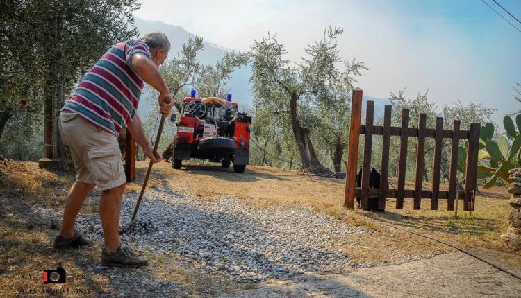 Sporchi, stanchi, ma AIB. Incendio del monte Serra, il racconto di chi c'è stato | Emergency Live 5