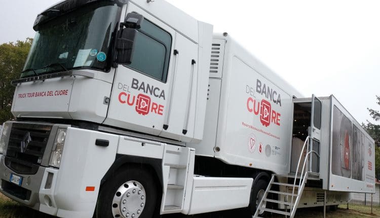 "La prima volta ho avuto paura". Un insegnamento per tutti grazie a Banca del Cuore | Emergency Live 29