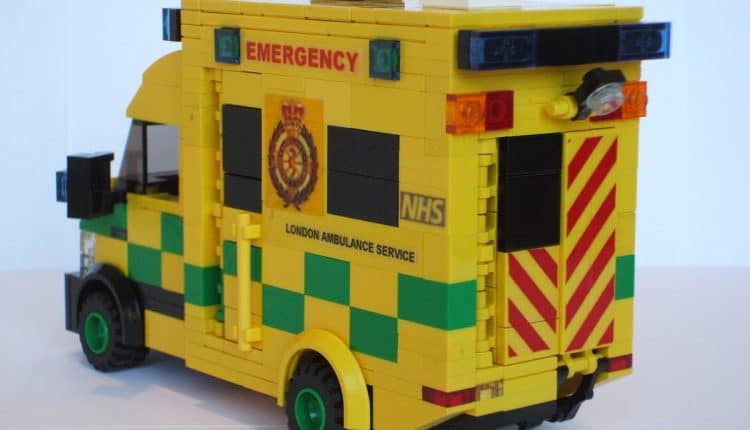 L’elastico non certificato no, in ambulanza non va proprio considerato! | Emergency Live 3