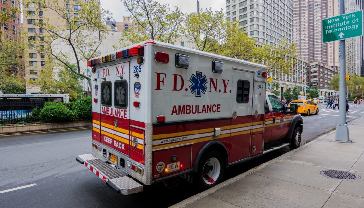 Come provare la vita dell'EMT sulle ambulanze di New York? L'esperienza da observer e i ride-along program | Emergency Live 1