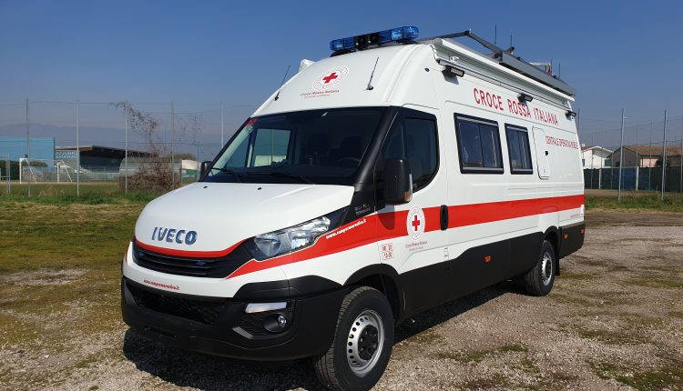 Emergenza e Protezione Civile, come funziona la Centrale Operativa Mobile della CRI di Milano? | Emergency Live 14